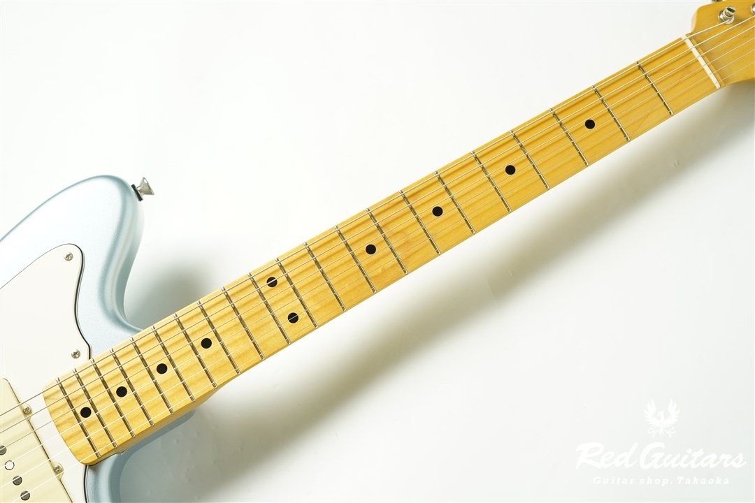 Model JM. Glassy #093 - Ice Blue Metallic